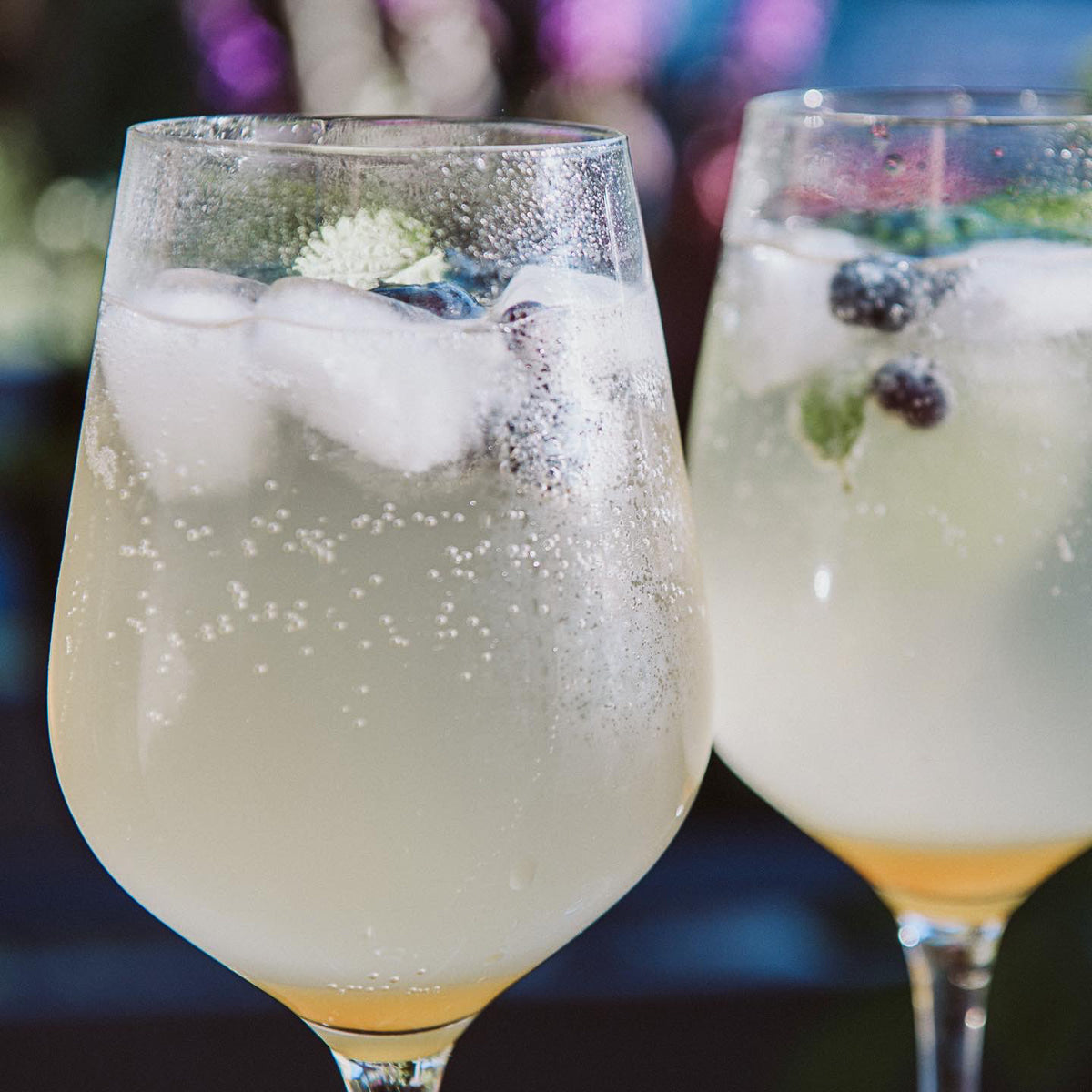 Sommerdrink mit Passionsfruchtessig – MARGE FeineCreationen Sommerdrink mit Passionsfruchtessig – MARGE FeineCreationen