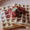 Waffeln mit Himbeer-Rhabarber Grütze